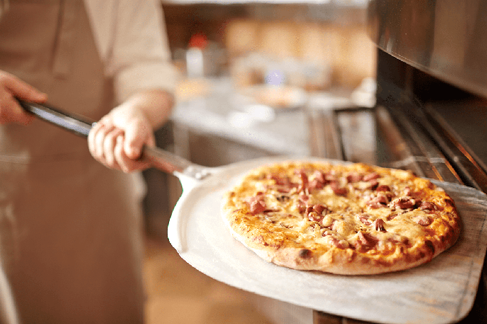 delicious-pizza-3QV7ZAW2-min-min